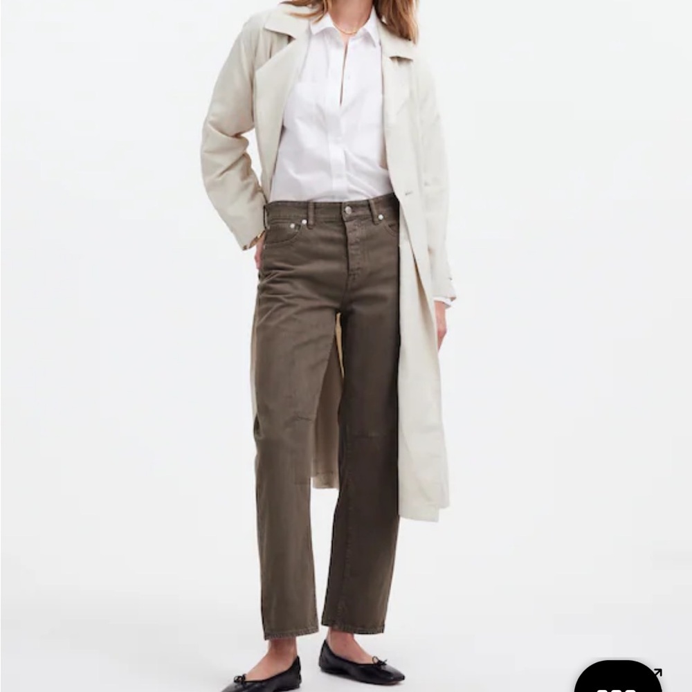 Madewell Darted Barrel Leg Jeans in driftwood brown